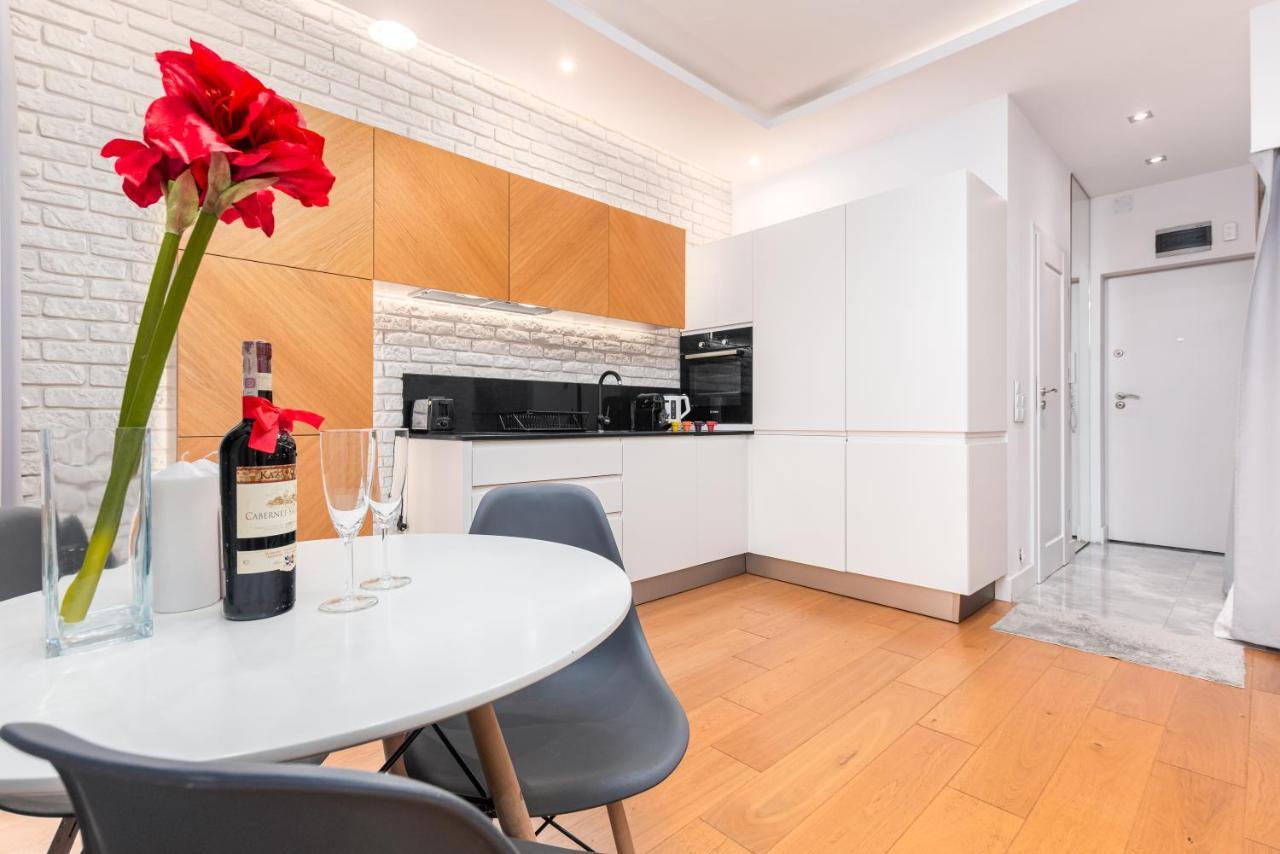 Piekna Apartament By Your Freedom Warsaw Exterior photo